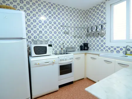 Appartement 3 Chambres près de la Plage avec Wi-Fi et Parking - Photo 18