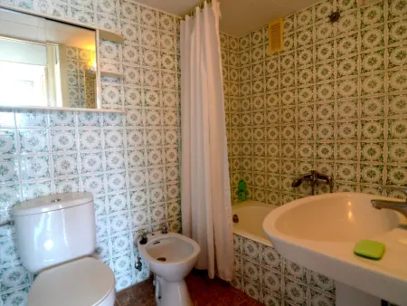 Appartement 3 Chambres près de la Plage avec Wi-Fi et Parking - Photo 21