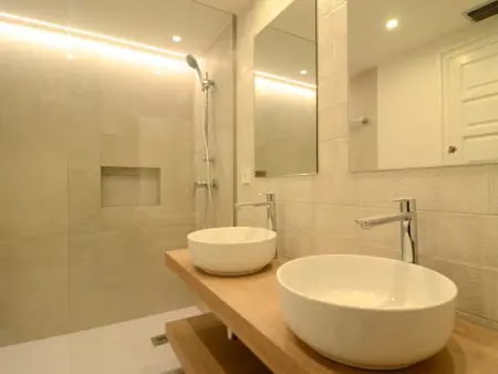 Appart. 3 chambres rénové, piscine commune, à L'Escala - Photo 21