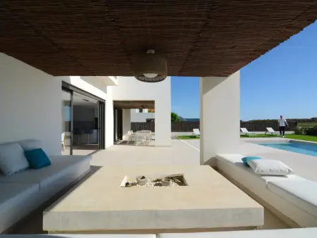 Villa de luxe à Mas Pinell avec accès direct plage et piscine privée - Photo 4
