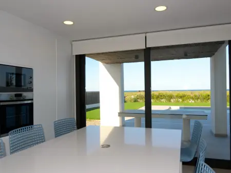Villa de luxe à Mas Pinell avec accès direct plage et piscine privée - Photo 17