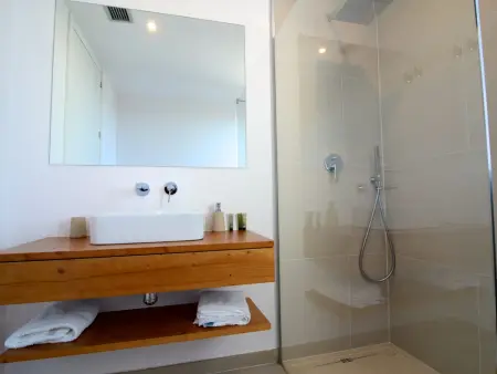 Villa de luxe à Mas Pinell avec accès direct plage et piscine privée - Photo 29