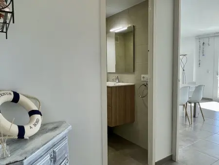 Appartement 2 chambres avec terrasse proche plage - Photo 7