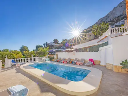 Villa spacieuse avec piscine privée, WiFi, climatisation et parking à Calpe - Photo 8