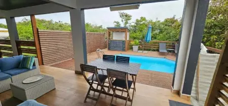 Appartement lumineux avec piscine à Le Moule, 70 m² - Photo 1
