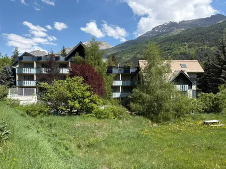 Studio rénové près des pistes avec balcon et casier à skis - Photo 11