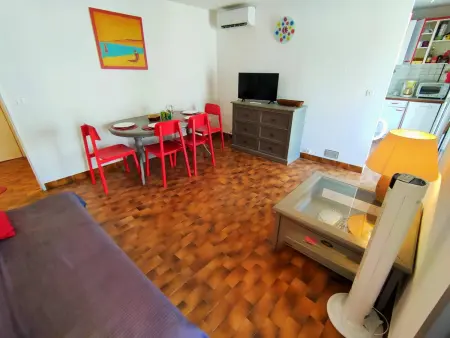 Agréable Appartement 3 Pièces avec Terrasse et Parking à Canet-Port - Photo 3