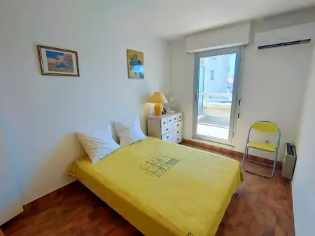 Agréable Appartement 3 Pièces avec Terrasse et Parking à Canet-Port - Photo 4