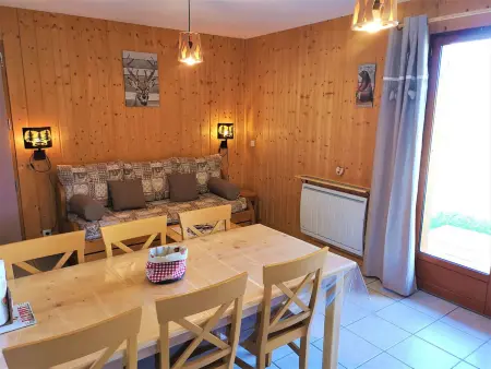 Chalet rénové 7 pers avec terrasse, local ski et parking gratuit - Photo 2
