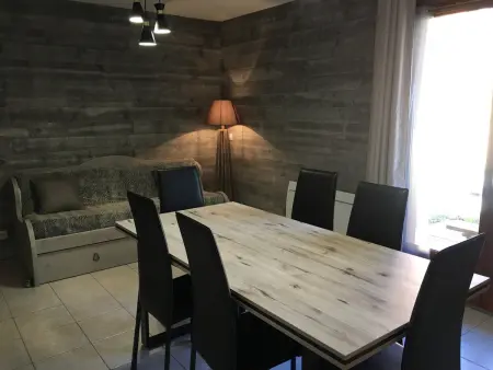 Chalet rénové 7 pers, 2 chambres, parking, animaux admis - Photo 3
