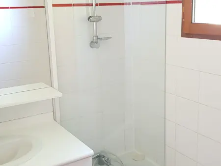 Chalet rénové 7 pers, 2 chambres, parking, animaux admis - Photo 8