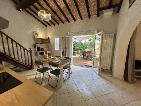 Maison de Vacances 3 Pièces avec Terrasse et Parking à Saint-Cyprien - Photo 1