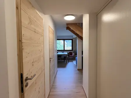 Duplex neuf 78m², 2 chambres, poêle, WIFI, parking, pour 5 pers. - Arâches-la-Frasse - Photo 5
