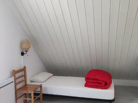 Chalet Mitoyen 7p avec Piscine, Sauna, Parking Gratuit et Proche Commerces - Photo 5