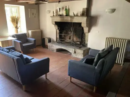 Spacieuse maison avec piscine partagée à Razès - Photo 4