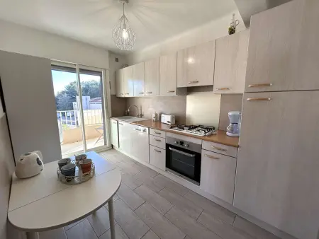 Appartement 3 pièces, plage à 250m, jusqu'à 6 personnes, climatisé - Photo 4