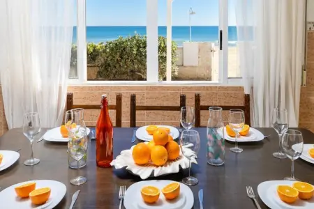 Chalets à Guardamar del Segura, Villa à Guardamar avec Accès Plage - Photo 2
