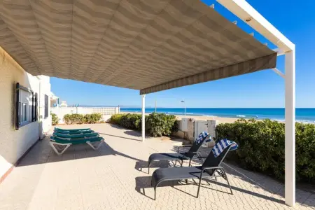 Chalets à Guardamar del Segura, Villa à Guardamar avec Accès Plage - Photo 3