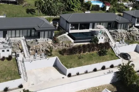 Maison à Bouillante, Villa à Bouillante avec piscine à débordement - Photo 40