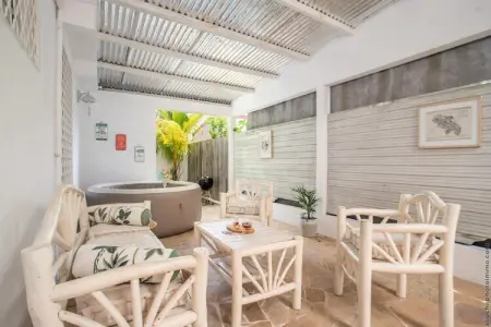 Maison à Le Robert, Villa à Robert Bay avec piscine et jacuzzi - Photo 2