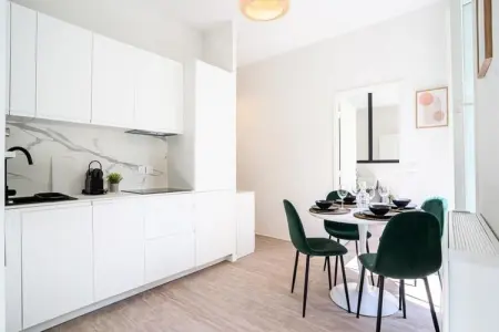 06bz - Appartement Moderne Au C&oelig;ur Du Port, Appartement à Nice près du Port Lympia - Photo 2