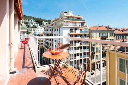 Appartements à Nice, Appartement à Nice avec grande terrasse - Photo 3