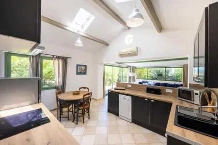 06bv : Cottage Au Calme Avec Piscine, Cottage à Grasse avec Piscine et Jardin - Photo 18