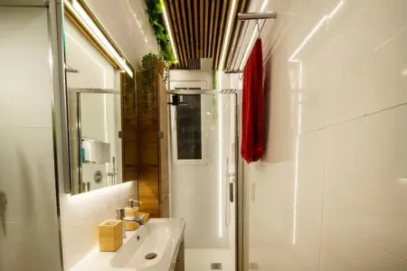 06k3-unique Et Atypique 2 Pi&egrave;ces &agrave; 30 M De La Mer, Appartement à Juan les Pins bord de mer - Photo 9