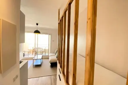 06ai - Beau Studio R&eacute;nov&eacute; - Vue Mer Et Piscine, Appartement à Golfe Juan près des plages - Photo 2