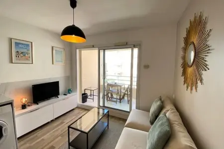 06ai - Beau Studio R&eacute;nov&eacute; - Vue Mer Et Piscine, Appartement à Golfe Juan près des plages - Photo 29