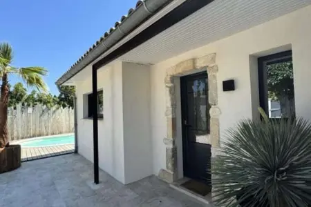 Résidence La Perle Rose Villa Standing 5 &eacute;toiles Avec Piscine Jacuzzi Et Superbe Vue, Villa à Aigues-Mortes avec Piscine & Vue - Photo 21