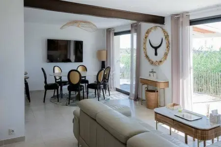 Résidence La Perle Rose Villa Standing 5 &eacute;toiles Avec Piscine Jacuzzi Et Superbe Vue, Villa à Aigues-Mortes avec Piscine & Vue - Photo 43
