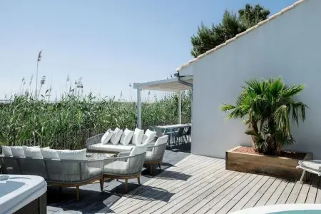 Résidence La Perle Rose Villa Standing 5 &eacute;toiles Avec Piscine Jacuzzi Et Superbe Vue, Villa à Aigues-Mortes avec Piscine & Vue - Photo 121