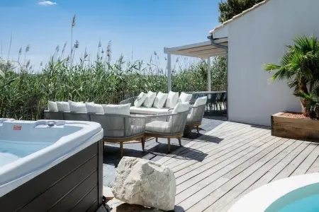 Résidence La Perle Rose Villa Standing 5 &eacute;toiles Avec Piscine Jacuzzi Et Superbe Vue, Villa à Aigues-Mortes avec Piscine & Vue - Photo 123