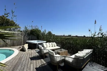 Résidence La Perle Rose Villa Standing 5 &eacute;toiles Avec Piscine Jacuzzi Et Superbe Vue, Villa à Aigues-Mortes avec Piscine & Vue - Photo 127