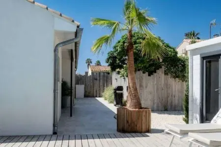 Résidence La Perle Rose Villa Standing 5 &eacute;toiles Avec Piscine Jacuzzi Et Superbe Vue, Villa à Aigues-Mortes avec Piscine & Vue - Photo 135