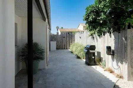 Résidence La Perle Rose Villa Standing 5 &eacute;toiles Avec Piscine Jacuzzi Et Superbe Vue, Villa à Aigues-Mortes avec Piscine & Vue - Photo 143