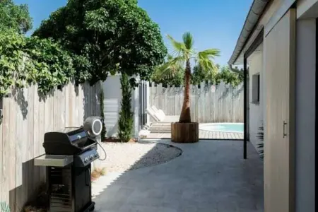 Résidence La Perle Rose Villa Standing 5 &eacute;toiles Avec Piscine Jacuzzi Et Superbe Vue, Villa à Aigues-Mortes avec Piscine & Vue - Photo 151