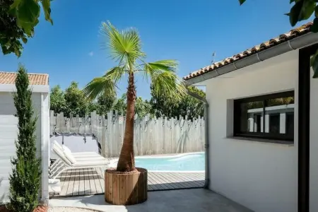 Résidence La Perle Rose Villa Standing 5 &eacute;toiles Avec Piscine Jacuzzi Et Superbe Vue, Villa à Aigues-Mortes avec Piscine & Vue - Photo 163