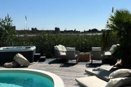 Résidence La Perle Rose Villa Standing 5 &eacute;toiles Avec Piscine Jacuzzi Et Superbe Vue, Villa à Aigues-Mortes avec Piscine & Vue - Photo 171