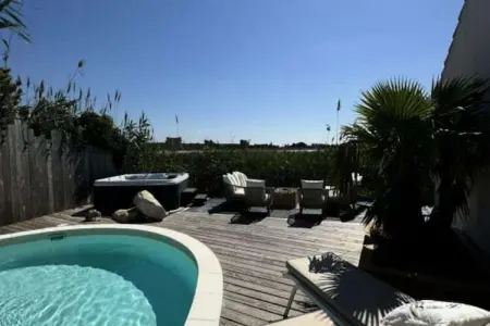 Résidence La Perle Rose Villa Standing 5 &eacute;toiles Avec Piscine Jacuzzi Et Superbe Vue, Villa à Aigues-Mortes avec Piscine & Vue - Photo 191