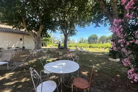 Résidence G&icirc;te De La Cave - Charmant G&icirc;te Proven&ccedil;al Avec Une Chambre, Ferme à Aigues-Mortes près de la plage - Photo 3