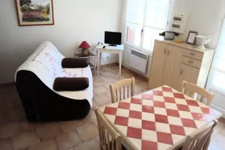 Résidence G&icirc;te De La Cave - Charmant G&icirc;te Proven&ccedil;al Avec Une Chambre, Ferme à Aigues-Mortes près de la plage - Photo 9