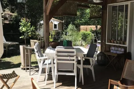 Résidence Maubuisson, Maison dans une pinède avec jardin clos - Photo 10