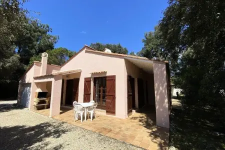 Résidence La Grande Combe, Villa avec jardin et terrasse - Photo 1
