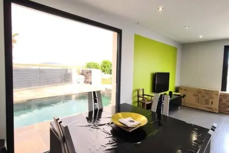 Le Luxe Entre Mer Et &eacute;tang Soir&eacute;es Interdites, Villa près de la Plage avec Piscine et Jacuzzi - Photo 7