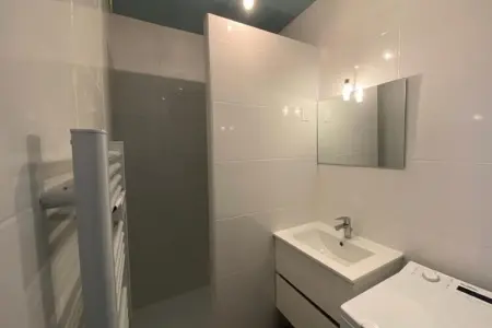 Le Luxe Entre Mer Et &eacute;tang Soir&eacute;es Interdites, Villa près de la Plage avec Piscine et Jacuzzi - Photo 15