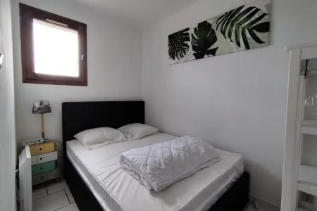 Appartement Duplex Face Au Port 50 M Des Plages, Appartement au port avec accès plage - Photo 5