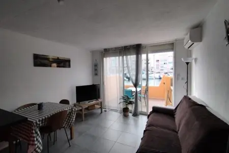 Un Balcon Sur La Marina T2 Climatis&eacute;, Appartement à Frontignan près du port - Photo 1