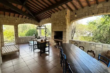 Villa Secret Du Jardin Face &agrave; La Mer, Villa à Frontignan avec Plage Privée - Photo 3